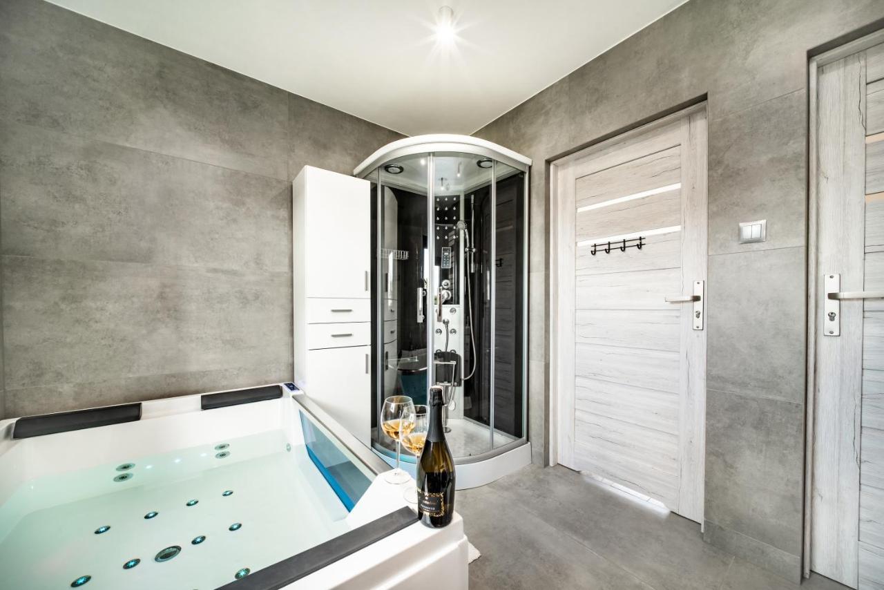 Domek Hot Tub Jacuzzi Chillout Kołobrzeg Eksteriør bilde