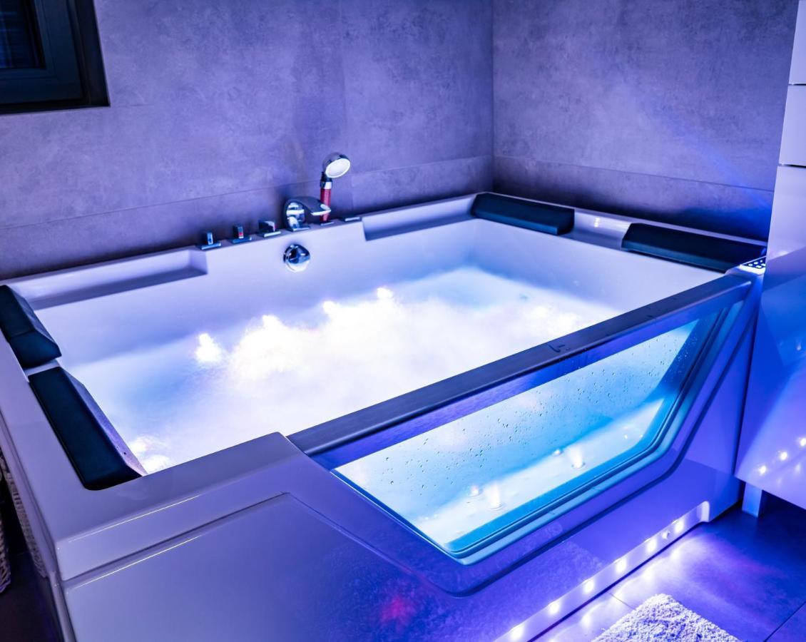 Domek Hot Tub Jacuzzi Chillout Kołobrzeg Eksteriør bilde